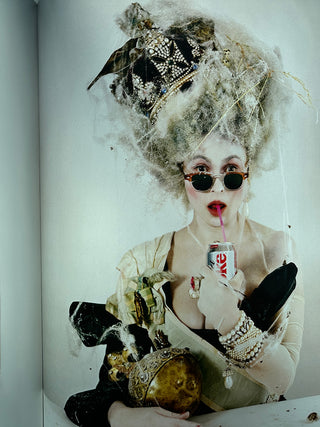Tim Walker - Story Teller
