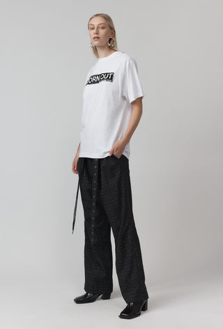 Carbon Tee – Worn Out